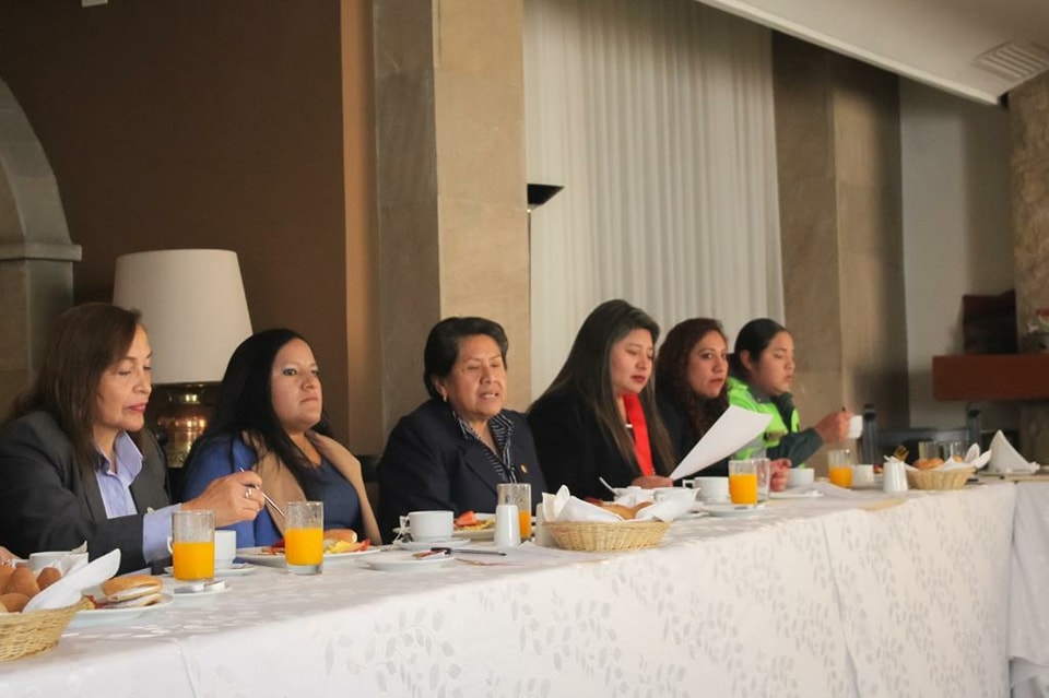 Presidenta de la Corte Superior de Justicia de Cusco suscribió carta de compromiso para unir acciones en la lucha contra la violencia