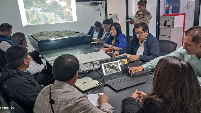 Autoridades de la Mancomunidad y comité de lucha cumplen agenda de reuniones de trabajo con ministerios en Lima
