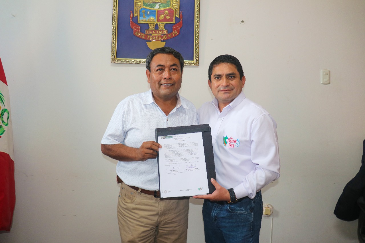 Llamkasun Perú firma acuerdos para financiar actividades de intervención inmediata en distritos de Lambayeque