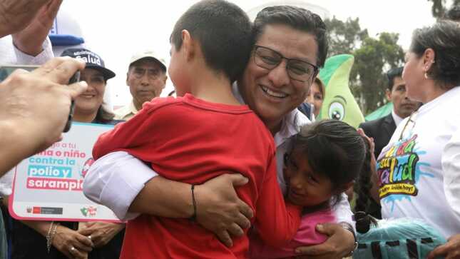Día del Niño: Ministro Vásquez anuncia la implementación del programa “Niños de Hierro” 