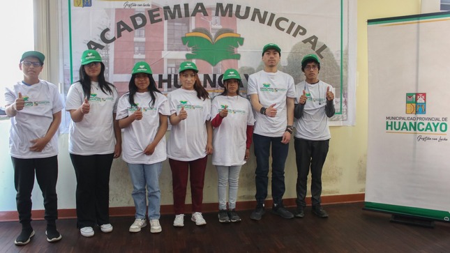 Jóvenes ingresantes destacaron preparación personalizada a bajo costo