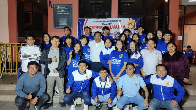 CON TRADICIONAL CORTE DE CABELLO ALUMNOS DEL “CEPRE HUAURA” CELEBRARON SU INGRESO A LA UNIVERSIDAD NACIONAL JOSÉ FAUSTINO SANCHEZ CARRIÓN