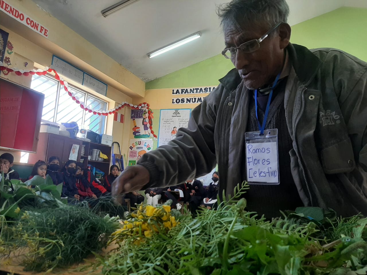 Niños y ancianos participaron de encuentro