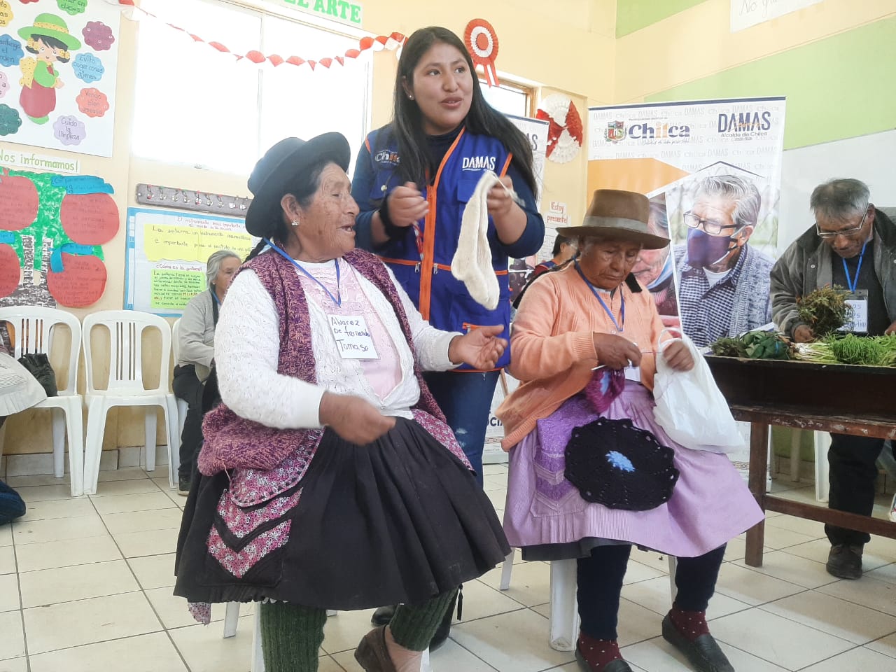 Niños y ancianos participaron de encuentro