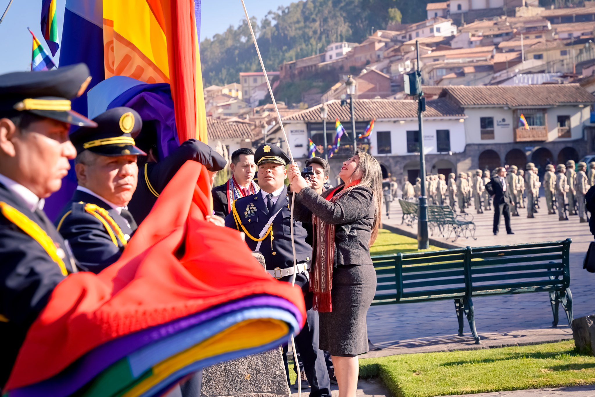 Presidenta de la Corte Superior de Justicia de Cusco participó en la ceremonia por el Día de la Bandera Peruana