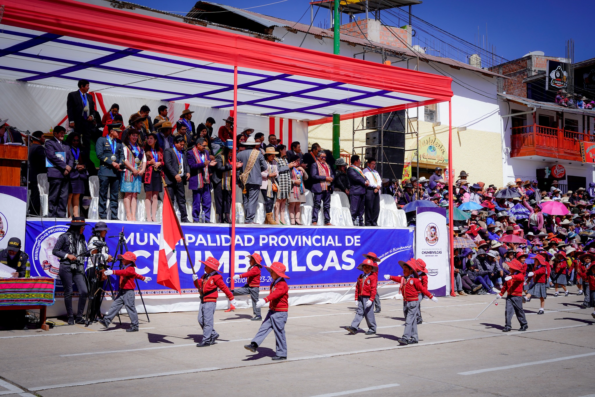 Presidenta de la Corte Superior de Justicia de Cusco saludó a la provincia de Chumbivilcas por sus 198 años de creación
