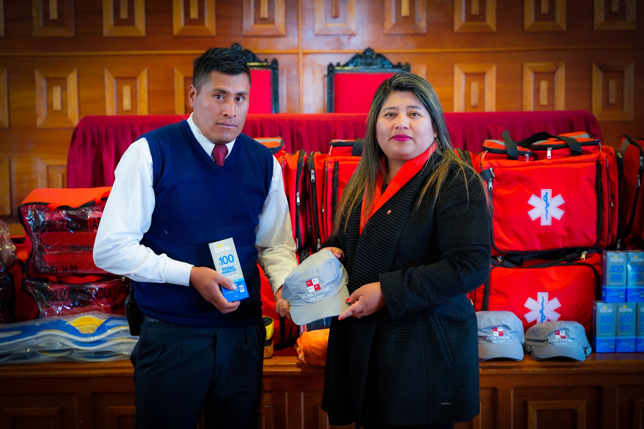 Corte Superior de Justicia de Cusco entregó implementos de prevención y primeros auxilios