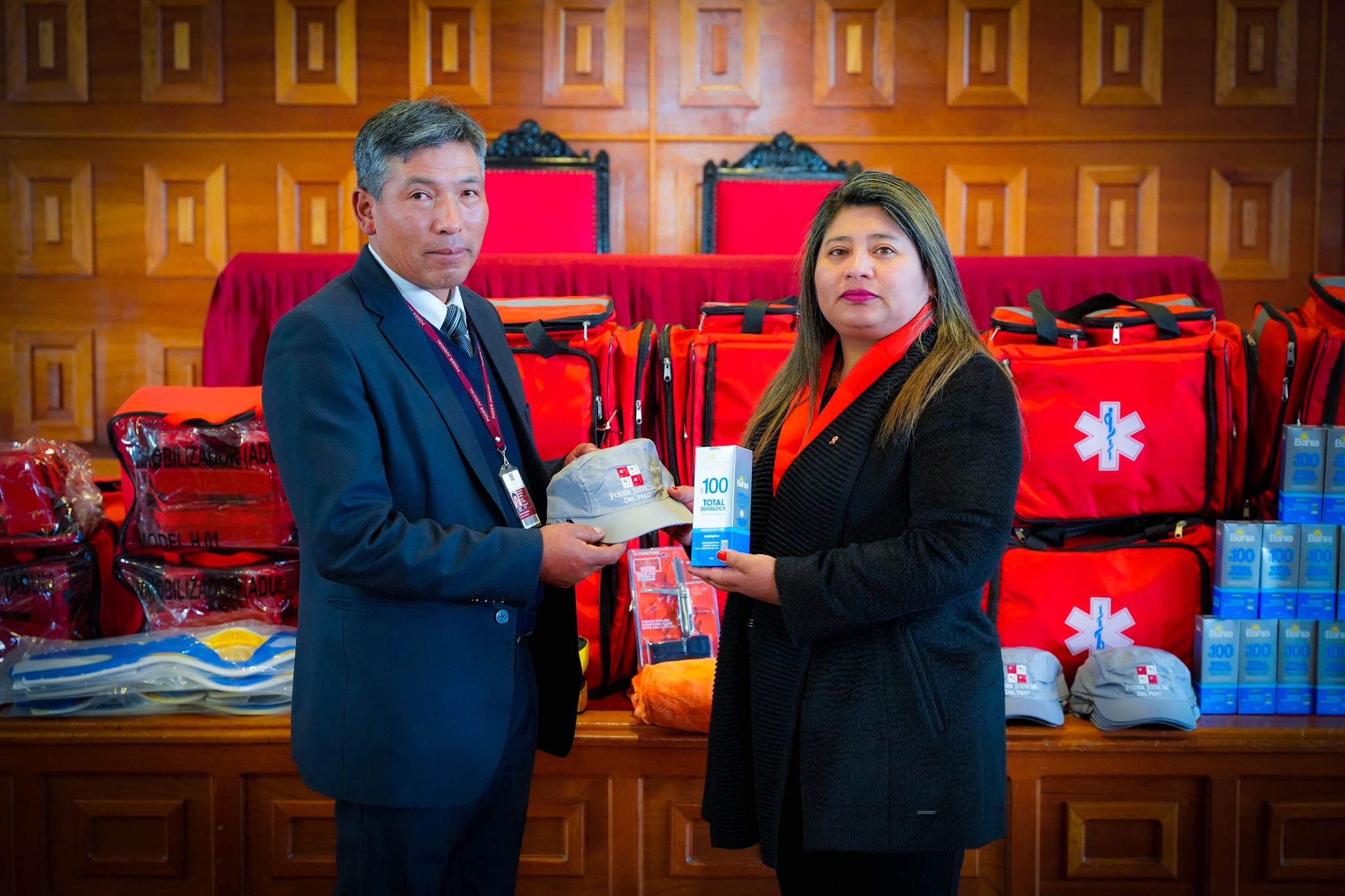 Corte Superior de Justicia de Cusco entregó implementos de prevención y primeros auxilios