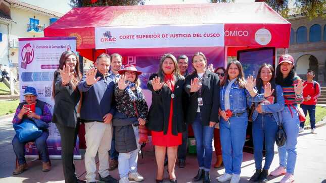 Corte Superior de Cusco participó activamente en la Feria Informativa de Buenas Prácticas de Integridad y Lucha contra la Corrupción
