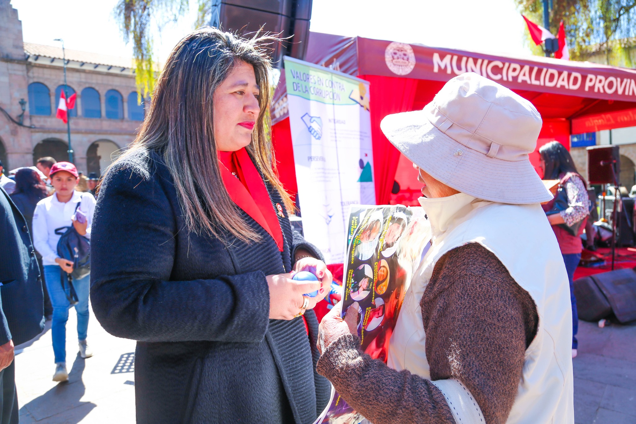 Corte Superior de Cusco participó activamente en la Feria Informativa de Buenas Prácticas de Integridad y Lucha contra la Corrupción
