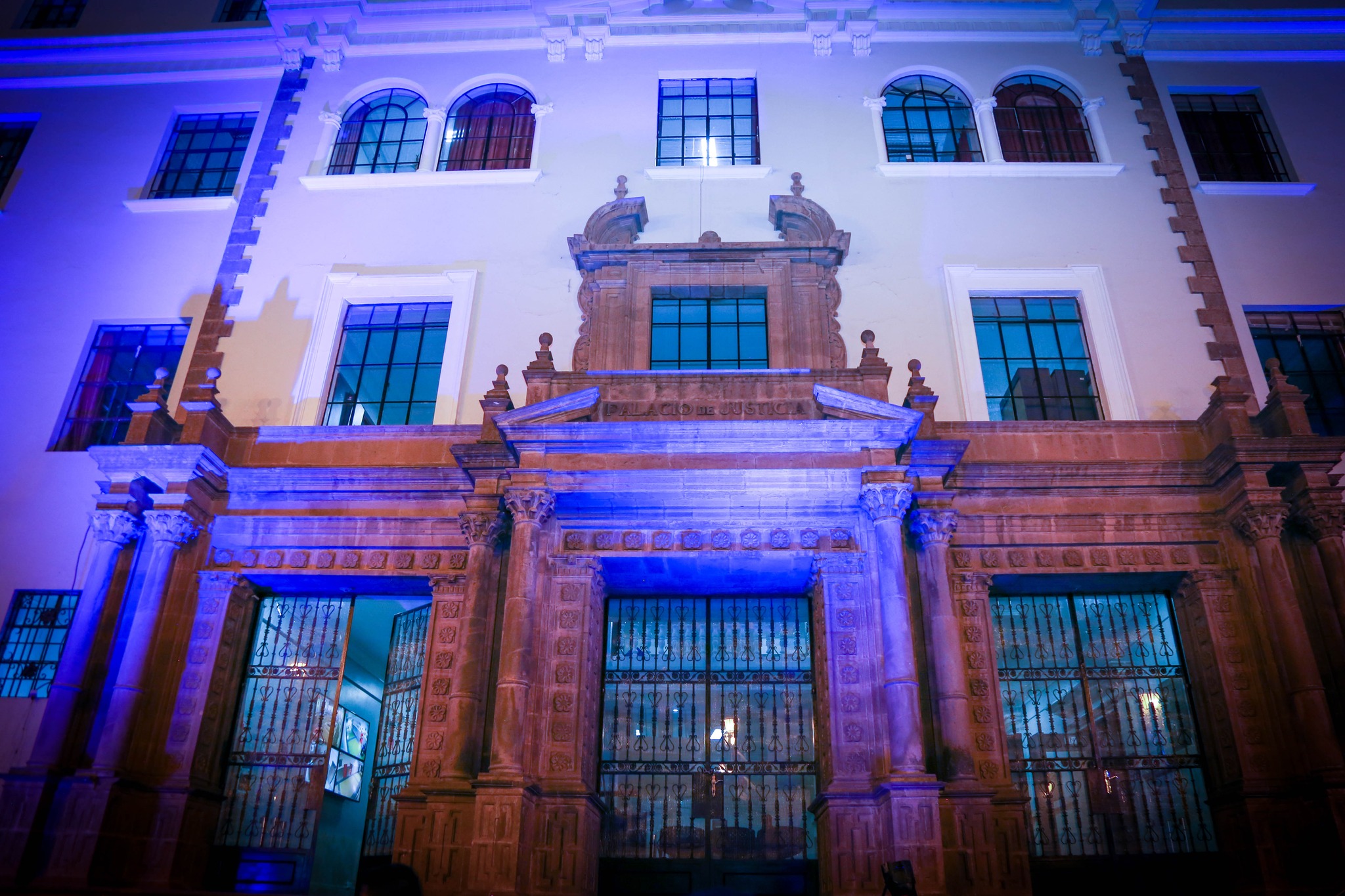 Corte Superior de Justicia de Cusco se une a la Campaña Corazón Azul "Somos Personas, No Mercancías"