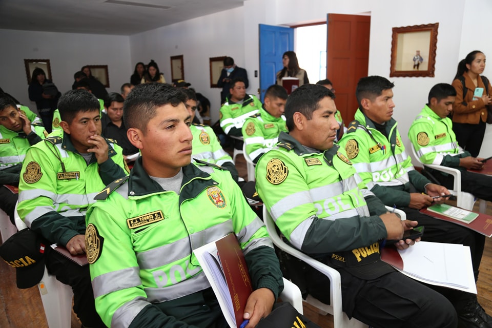 Efectivos Policiales de la provincia de Paucartambo fueron capacitados en la atención de casos de violencia
