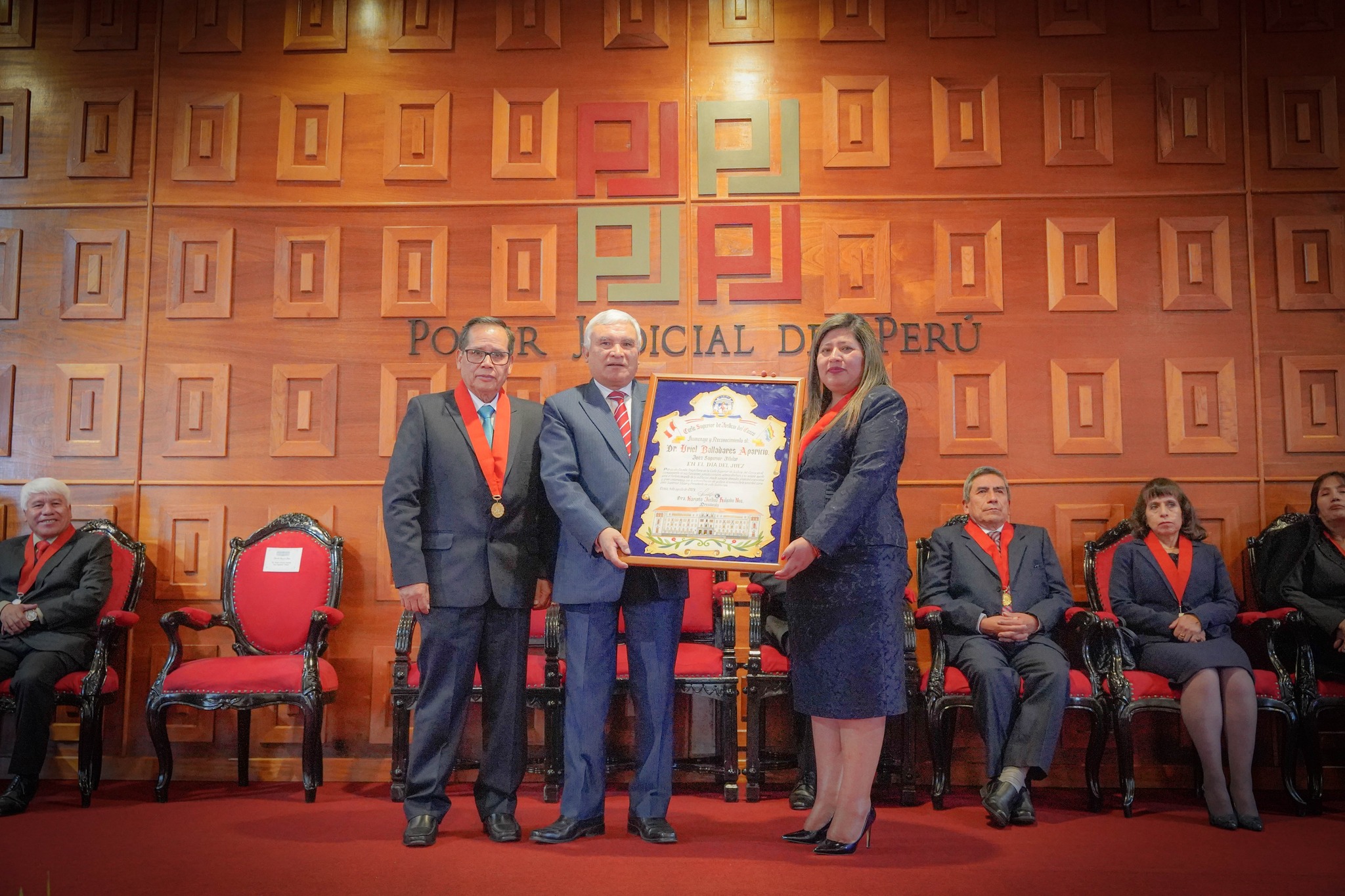 Corte Superior de Justicia de Cusco conmemoró y reconoció a jueces y juezas de la región