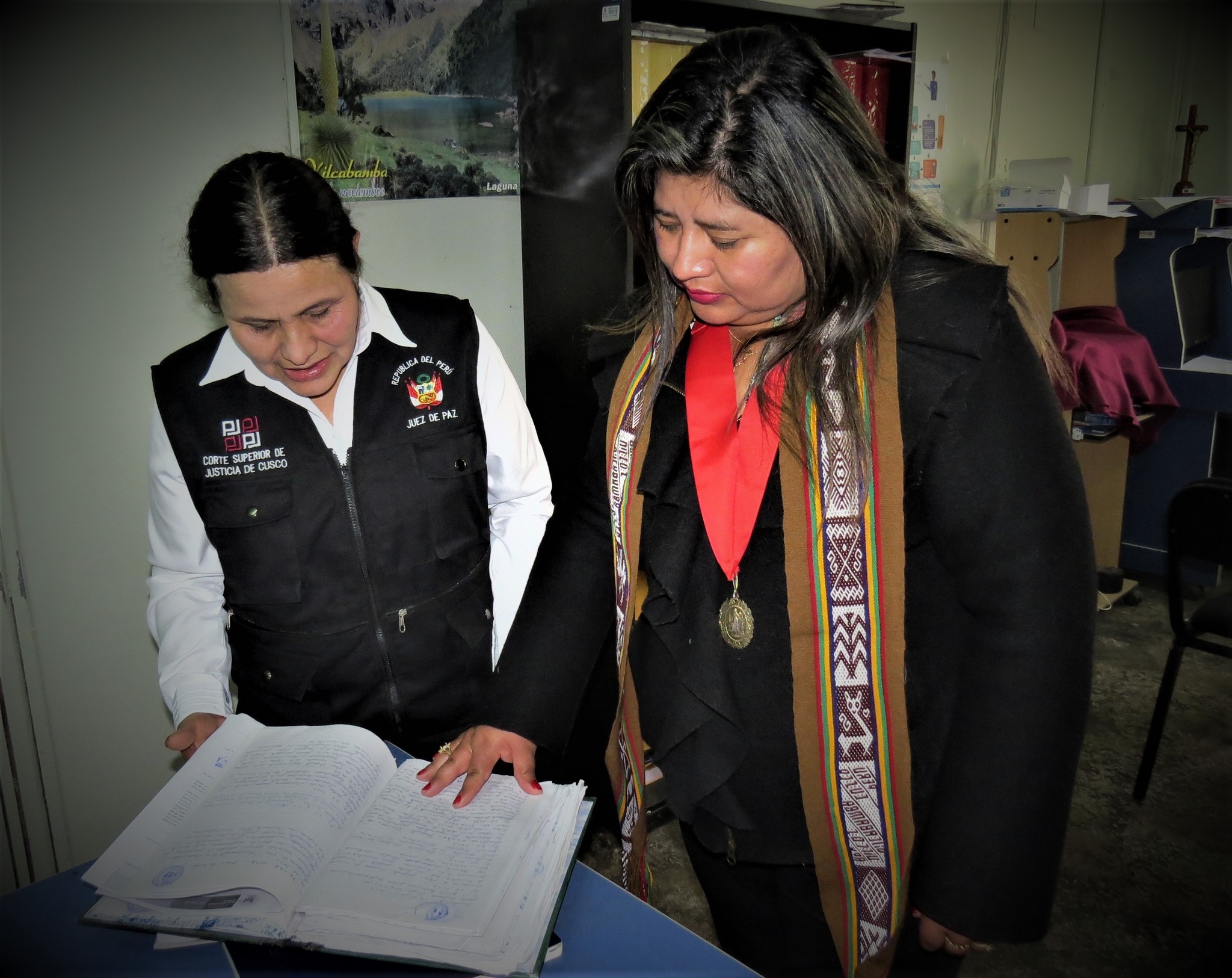 Presidenta de la Corte de Cusco realizó visita administrativa inopinada al Juzgado de Paz de Centro Poblado de Pucyura Vilcabamba