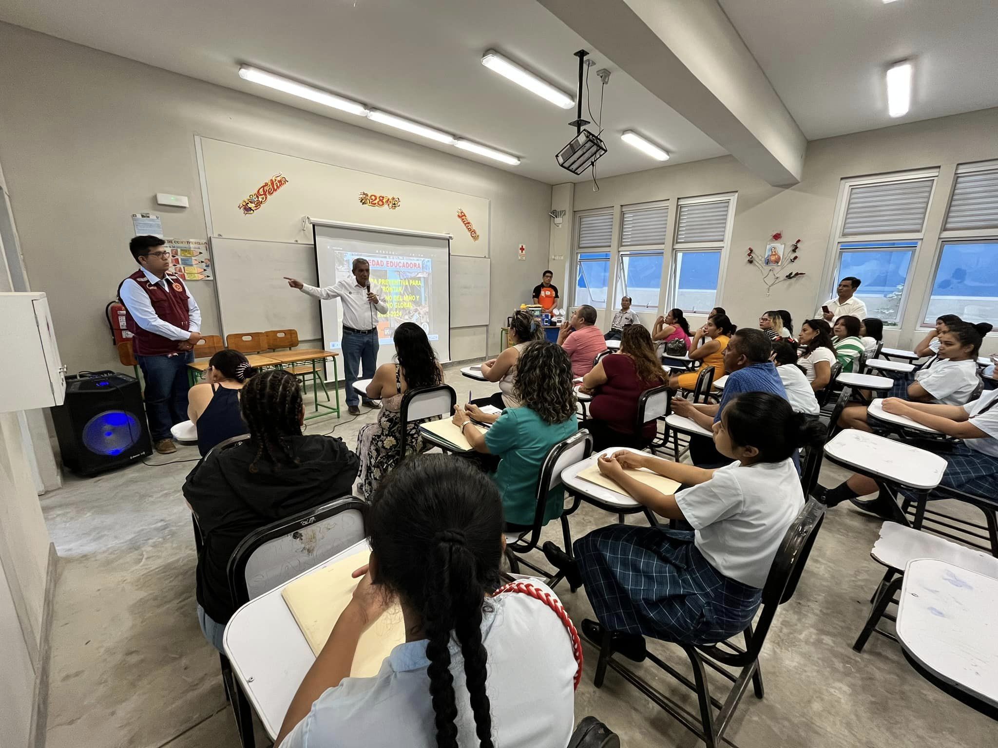 Alcalde Marlem Mogollón Participa En Taller De Prevención Ante El Fenómeno El Niño