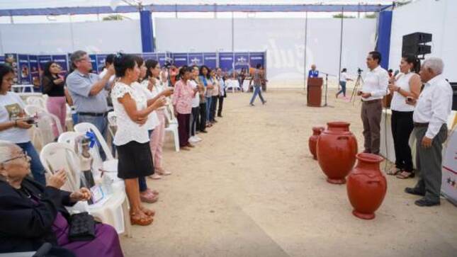En Feria “Orgullosamente Piuranos 2023” se otorga reconocimiento a 16 mujeres emprendedoras