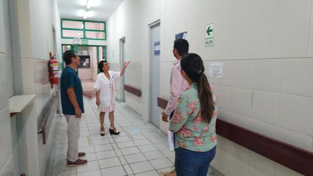 En diferentes servicios del Hospital Santa Rosa