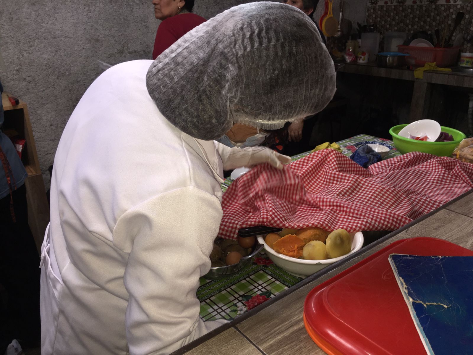 MPH continúa con sus operativos sorpresa y esta vez intervino restaurantes en Los Naturales