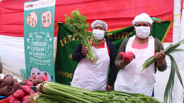 Complementar servicio alimentario escolar con alimentos frescos