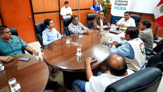 GORE firma convenio con alcaldes distritales para perforación de siete pozos tubulares