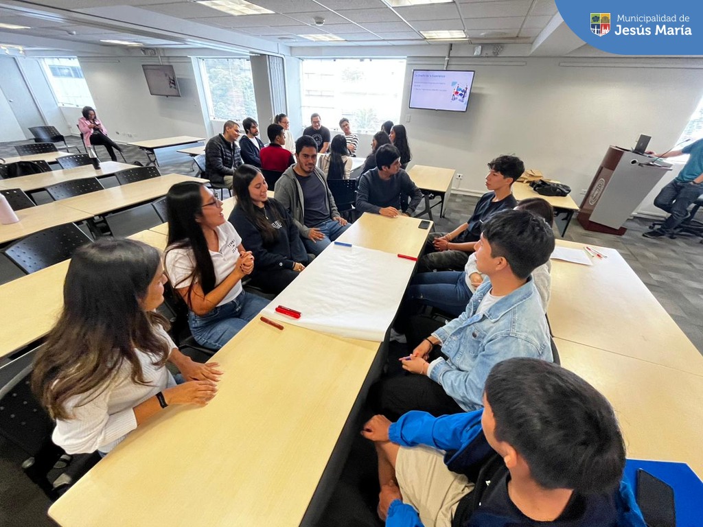 ✅ El programa municipal Jóvenes en Acción, realizó exitosamente el “Taller de Nivelación” en coordinación 🫱🏽🫲🏼 con la Universidad del Pacífico (Lima, Perú)
🙋🏽♀️🙋🏻♂️ Nuestros jóvenes jesusmarianos pudieron participar de esta iniciativa pensada especialmente para que desarrollan sus capacidades y destrezas.
#JesúsMaríaSomosTodos 🙌🏻