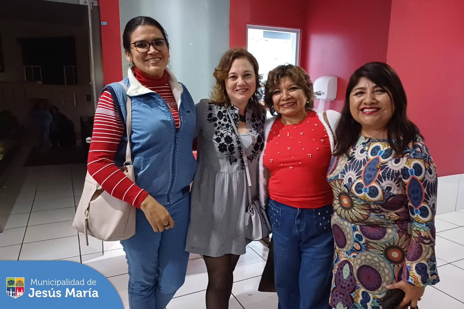 La 🎭 obra musical "Noé" llegó a Jesús María gracias a Musical Ciudadano. La actividad protagonizada por actores con Síndrome de Down nos trajo un mensaje de esperanza con una perspectiva moderna. 🤩
#Inclusión #SíndromeDeDown #JesúsMaríaSomosTodos