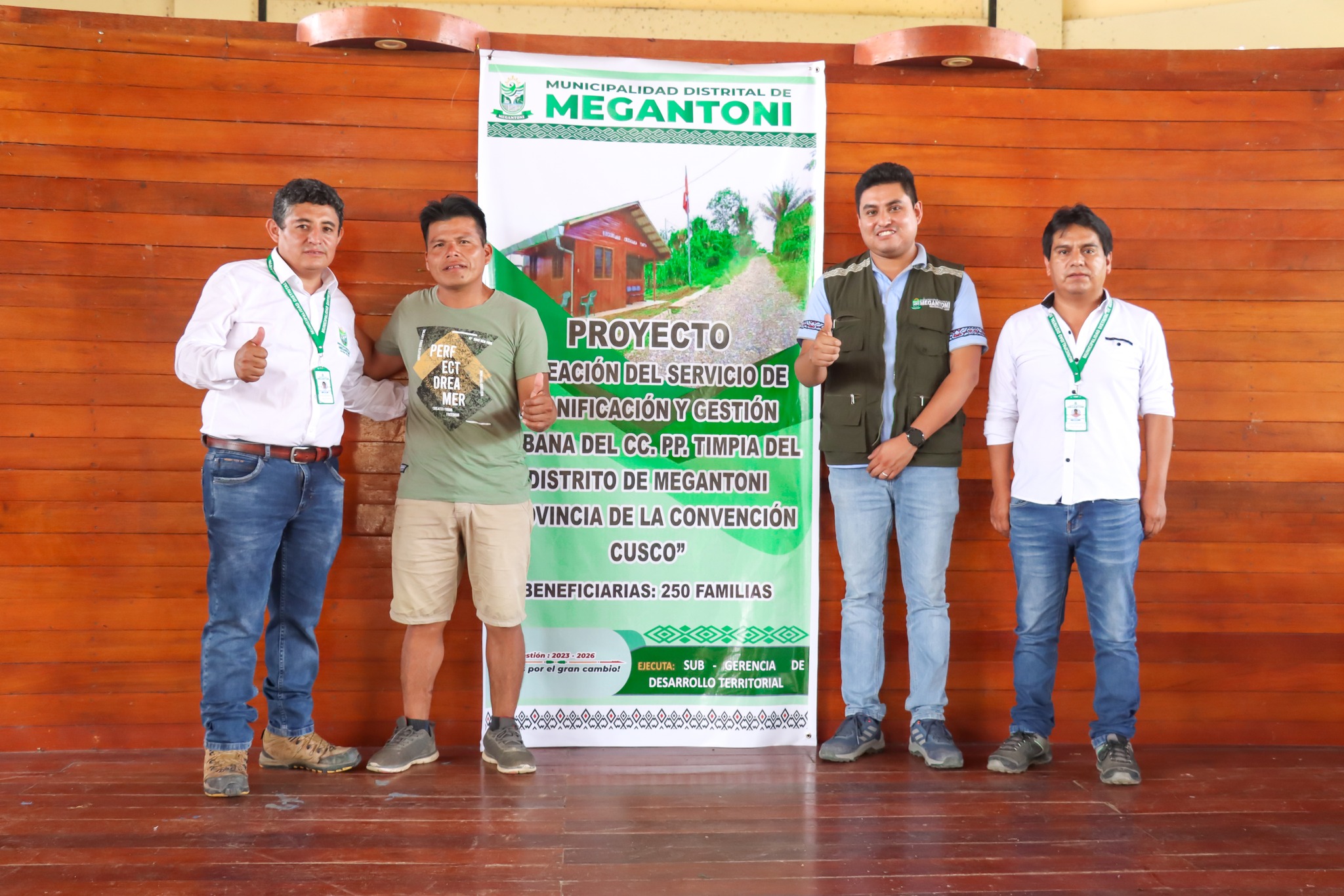 Municipalidad de Megantoni desarrollo primera reunión informativa del Proyecto de planificación y gestión urbana de CCNN Timpia