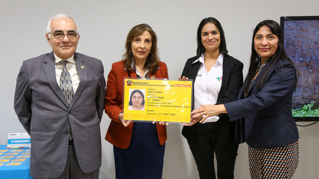 Cuna Más 93 niñas, niños y cuidadores principales con discapacidad se benefician con carnés del CONADIS (1)