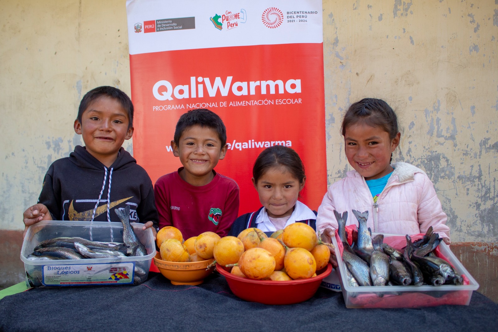 Alimentos frescos para complementar servicio alimentario escolar