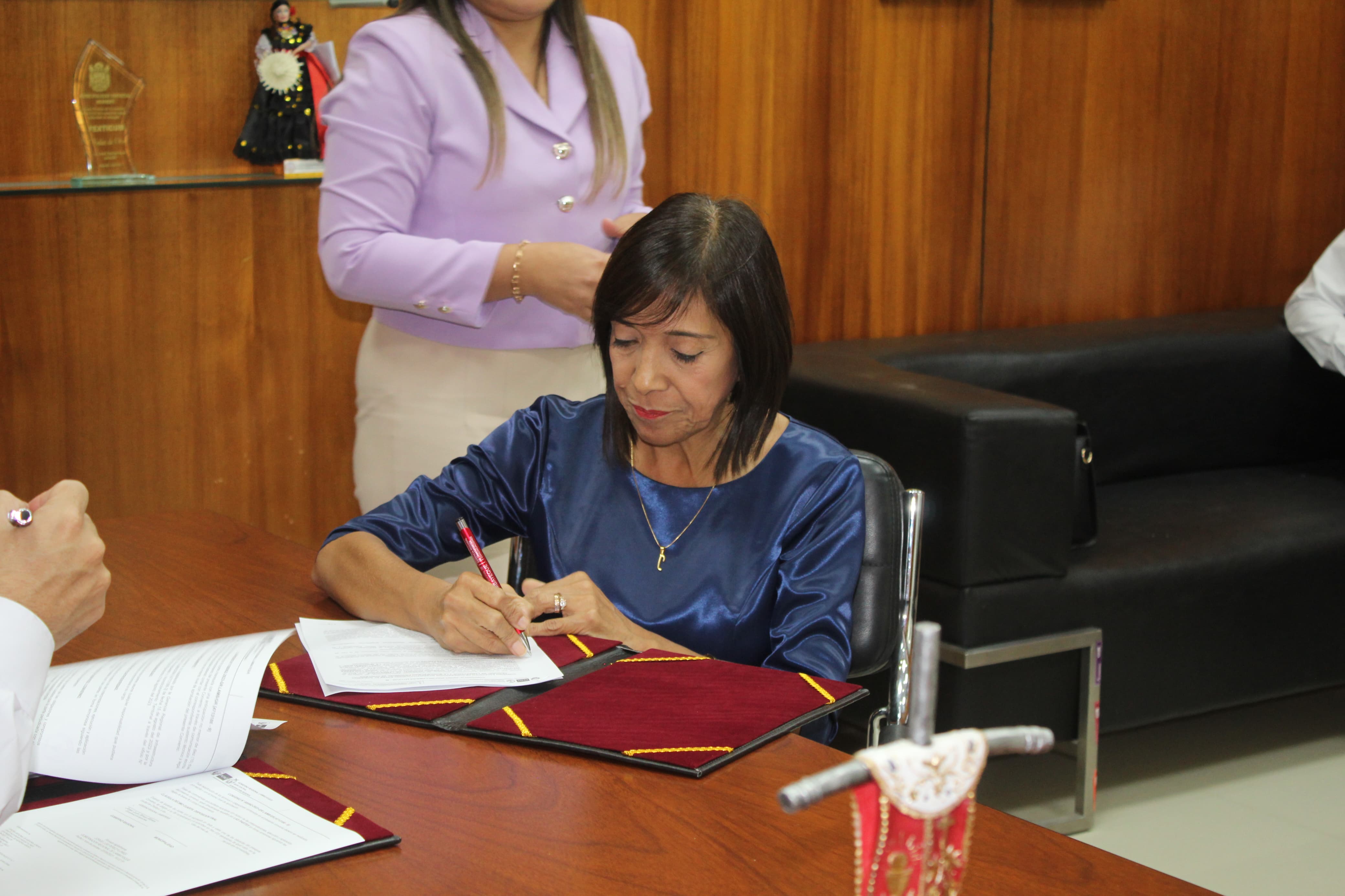 MPCH Y GORE firman convenio para adquirir maquinaria de recolección de residuos sólidos