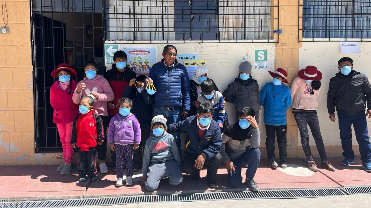 Arequipa: Geresa garantiza abastecimiento de medicamentos y equipos de protección para personas afectadas por cenizas de volcán Ubinas