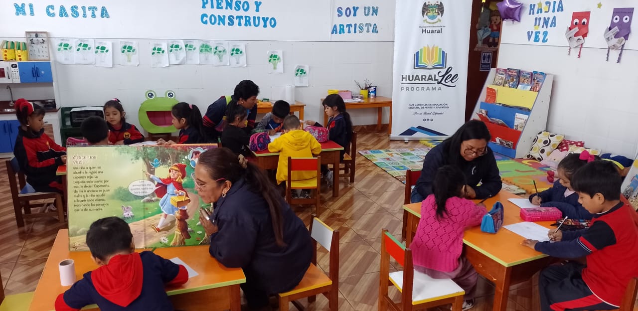 Programa municipal "Huaral lee" compartió cautivadoras lecturas con los niños del José Olaya