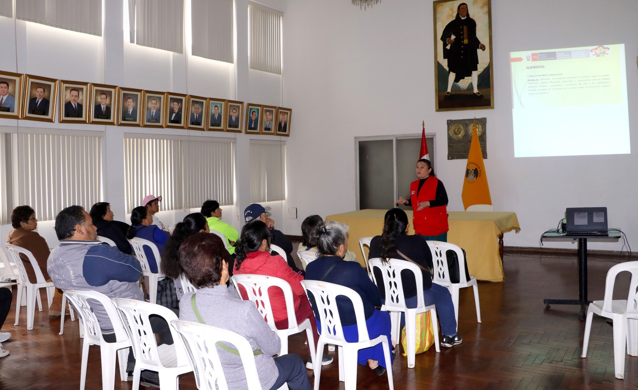 MPH brindó seminario sobre "Pensión de alimentos" y "Servicios de defensa pública" a líderes comunales