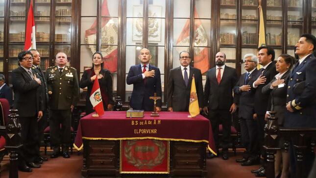 Benemérita Sociedad de Artesanos conmemora 94 años de la reincorporación de Tacna al Perú 