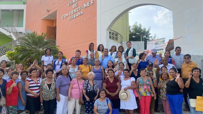 ALCALDE INAUGURA BAILETÓN POR EL “DÍA DEL ADULTO MAYOR