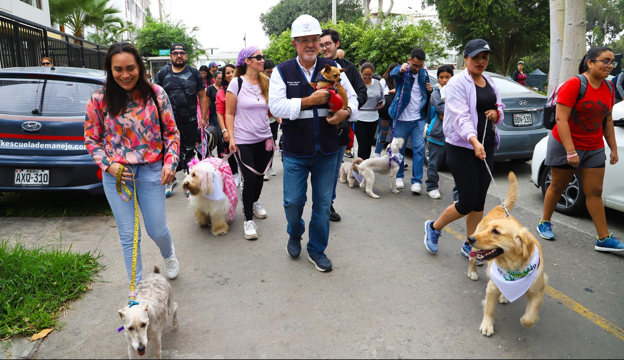 Municipalidad de Surco y la Fundación Huellas Perú organizaron Gran Caminata Huellas 4K