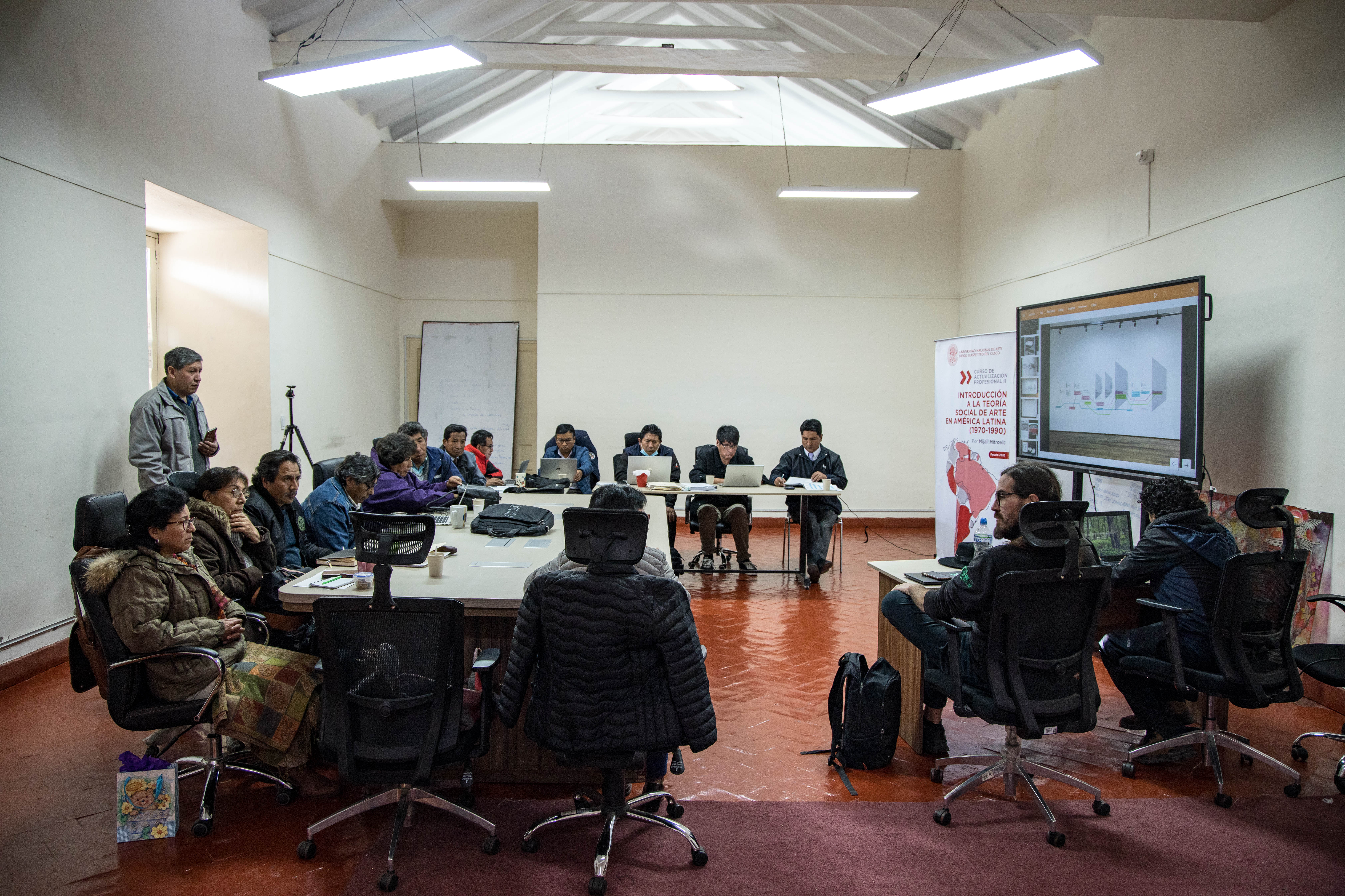 Desarrollo del curso de actualización profesional.