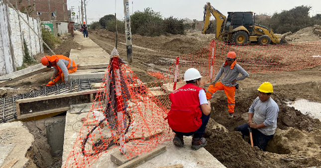 La Contraloría General advirtió el riesgo de pagos indebidos por la valorización de partidas que aún no se ejecutan en su totalidad en  la obra de mejoramiento del servicio de transitabilidad vehicular de la calle Manuel Gonzáles Prada, valorizada en S/ 1 420 603, la misma que está a cargo de la Municipalidad Distrital de Grocio Prado, en la provincia de Chincha.  

