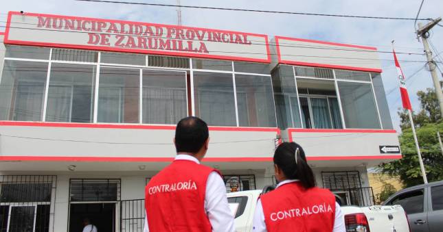 La Contraloría General de la República reveló que la Municipalidad Provincial de Zarumilla declaró desierta indebidamente la segunda convocatoria del procedimiento de selección para la obra de mejoramiento de transitabilidad vial y peatonal de la calle Tumbes, entre las intersecciones de la calle Abad Puell y Av. Río Cénepa y calles aledañas en el AA.HH. pozo elevado del distrito de Zarumilla, con un primer valor referencial por S/557 391.