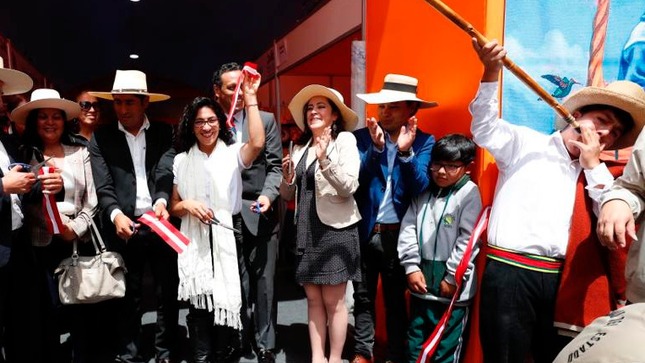 Ministra Leslie Urteaga: “Cultura prepara proyecto de ley en beneficio del ecosistema del libro”