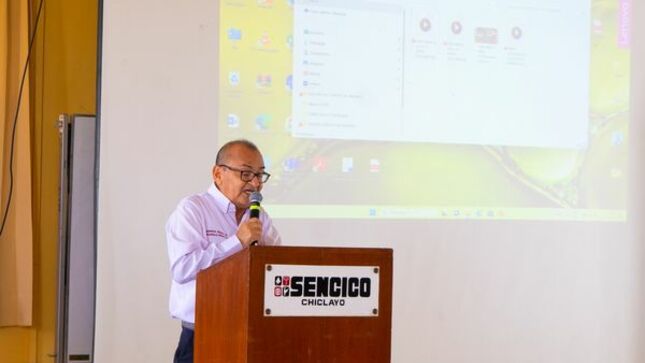 La Gerenta Regional de Desarrollo Productivo, Ing. Violeta Flores Izquierdo estuvo presente junto a su equipo técnico en el curso sobre el Cultivo de Concha de Abanico llevado a cabo en el auditorio del Servicio Nacional de Capacitación para la Industria de la Construcción (SENCICO) Chiclayo. La actividad estuvo  dirigida por parte del CITE PESQUERO - PIURA que estuvo conformada. por los Ing. Pesqueros Acuicultores William Rivero Peña y el Ing. Victor Zapata Chiroque.