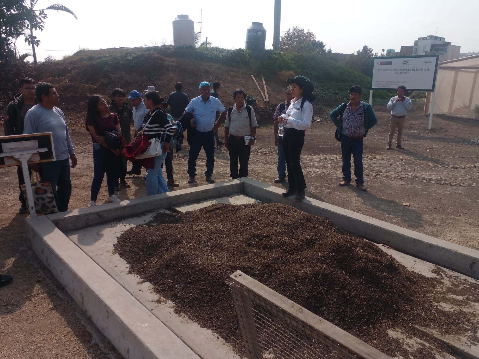 INIA CAPACITA a AGRICULTORES de SURCO