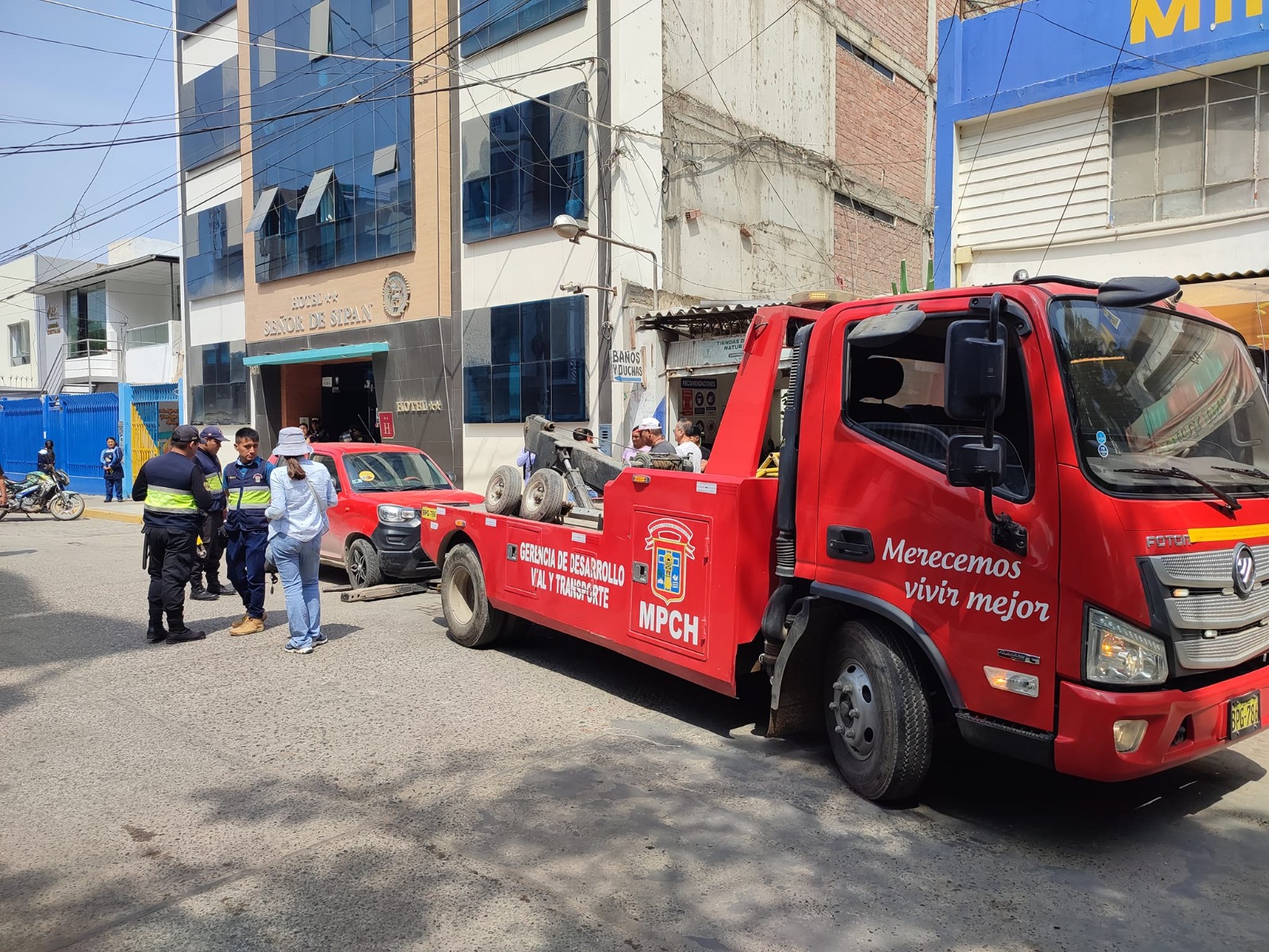 Municipalidad de chiclayo realiza mega operativo conjunto en inmediaciones del parque Las Fuentes