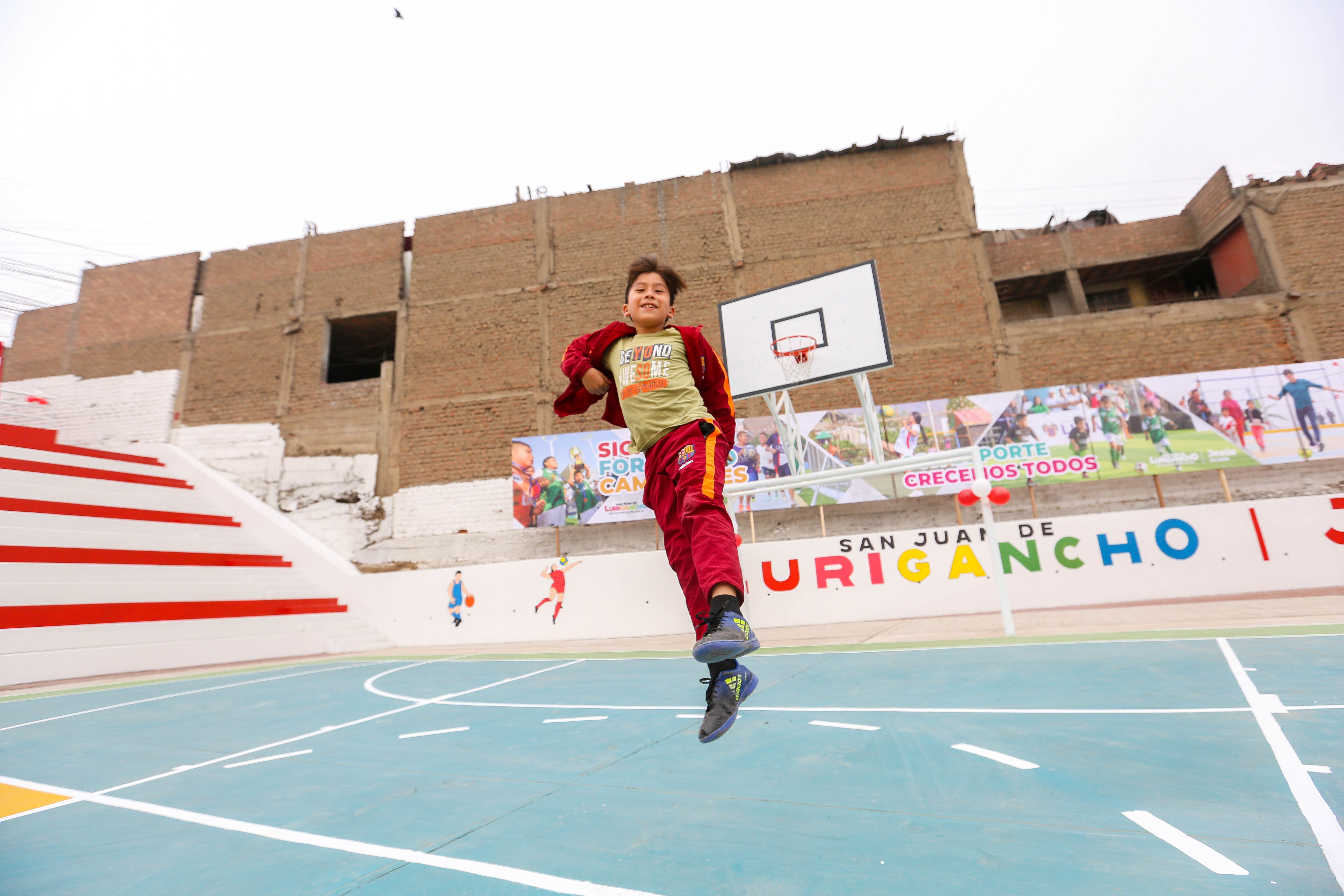 Vecinos de Bellas Artes (Campoy) ya tienen nueva losa multideportiva