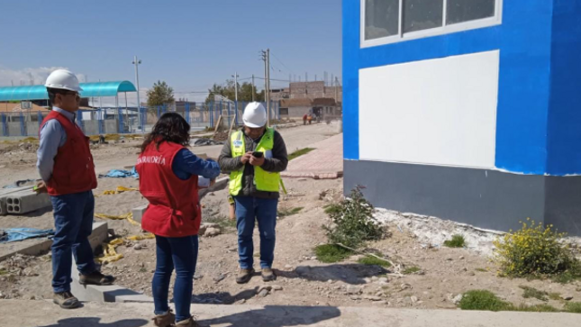 Mediante un control concurrente, la Contraloría General detectó un posible perjuicio y sobrevaloración de costos por más de S/ 833 mil 919, además de deficiencias de construcción en la obra de mejoramiento del instituto Pedagógico Pedro Monge Córdova, provincia de Jauja, para el cual el Gobierno Regional de Junín ha destinado un presupuesto superior a los S/ 17 millones.