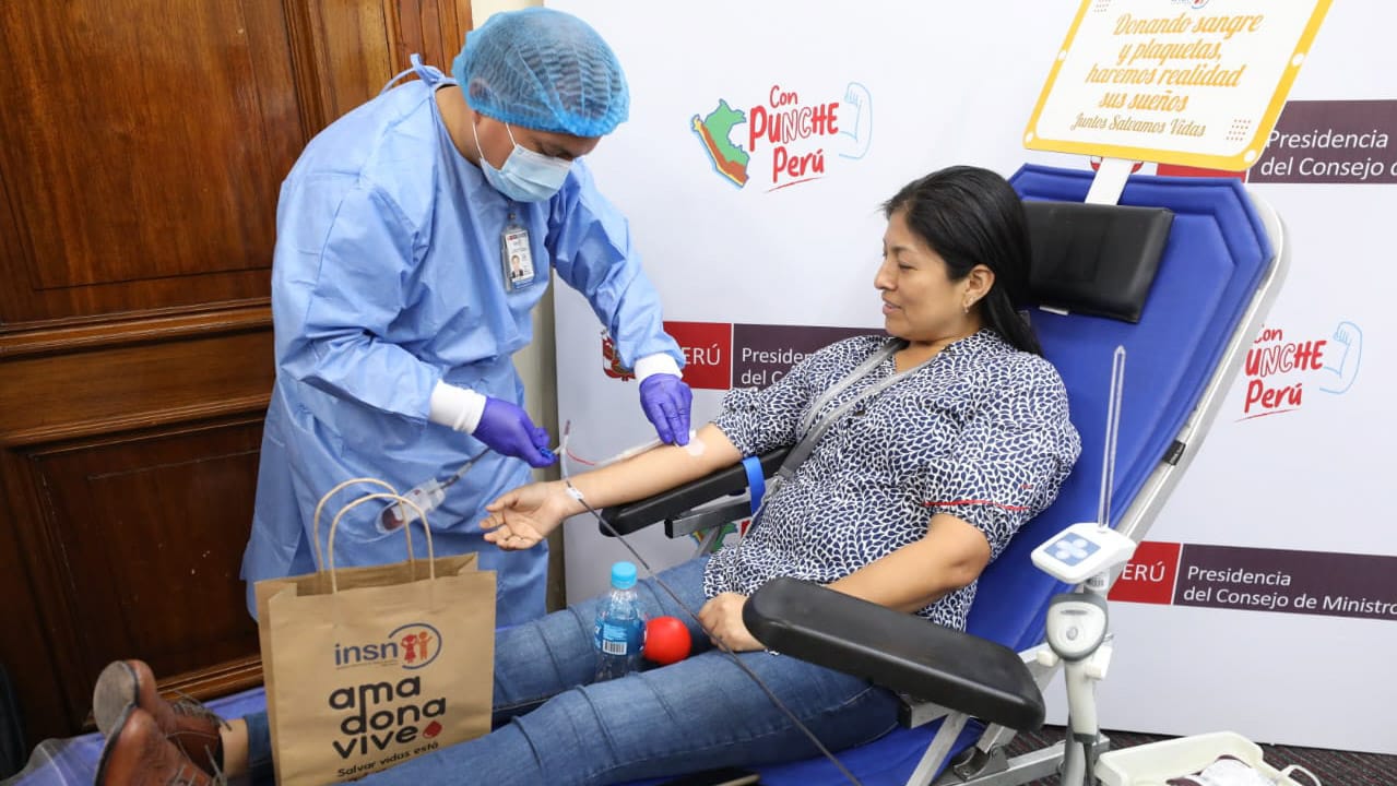 Servidores públicos se suman a campaña de donación de sangre
