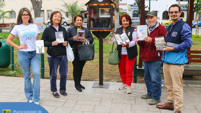 Se realizó el gran lanzamiento del programa 🌳📖 “Lectura en tu Parque”, inicialmente nos encontrarás en la Plaza San José, Parque Huiracocha y Plaza Cáceres. 
🌟 ¿En qué consiste? 🌟 Acércate a los parques indicados, podrás tomar un libro de nuestra selección diversa y sumergirte en sus páginas mientras disfrutas del aire fresco. Una vez que hayas terminado de leer, deja el libro en su lugar para que otros vecinos también puedan disfrutarlo. 🎊🤩
¡Muy pronto en todos los parques del distrito! Porque #JesúsMaríaSomosTodos 🙌🏼