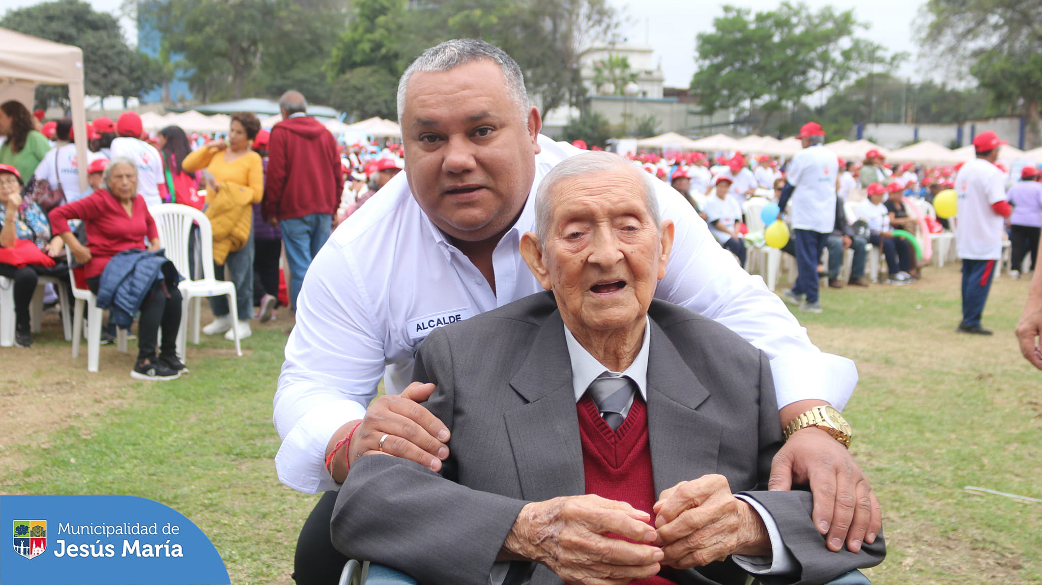 En JesΓΊs MarΓa celebramos a nuestros abuelitos, con el gran festival "Al son de la experiencia". β¨ Los vecinos asistentes disfrutaron de una gran variedad de servicios mΓ©dicos gratuitos π©Ί y actividades preparadas especialmente para ellos.
βπ»π πππ
π ππ ππ ππππππ π
π ππππππππππππ πππ ππππππππ πππππππ ππππππβ
#JesΓΊsMarΓaSomosTodos