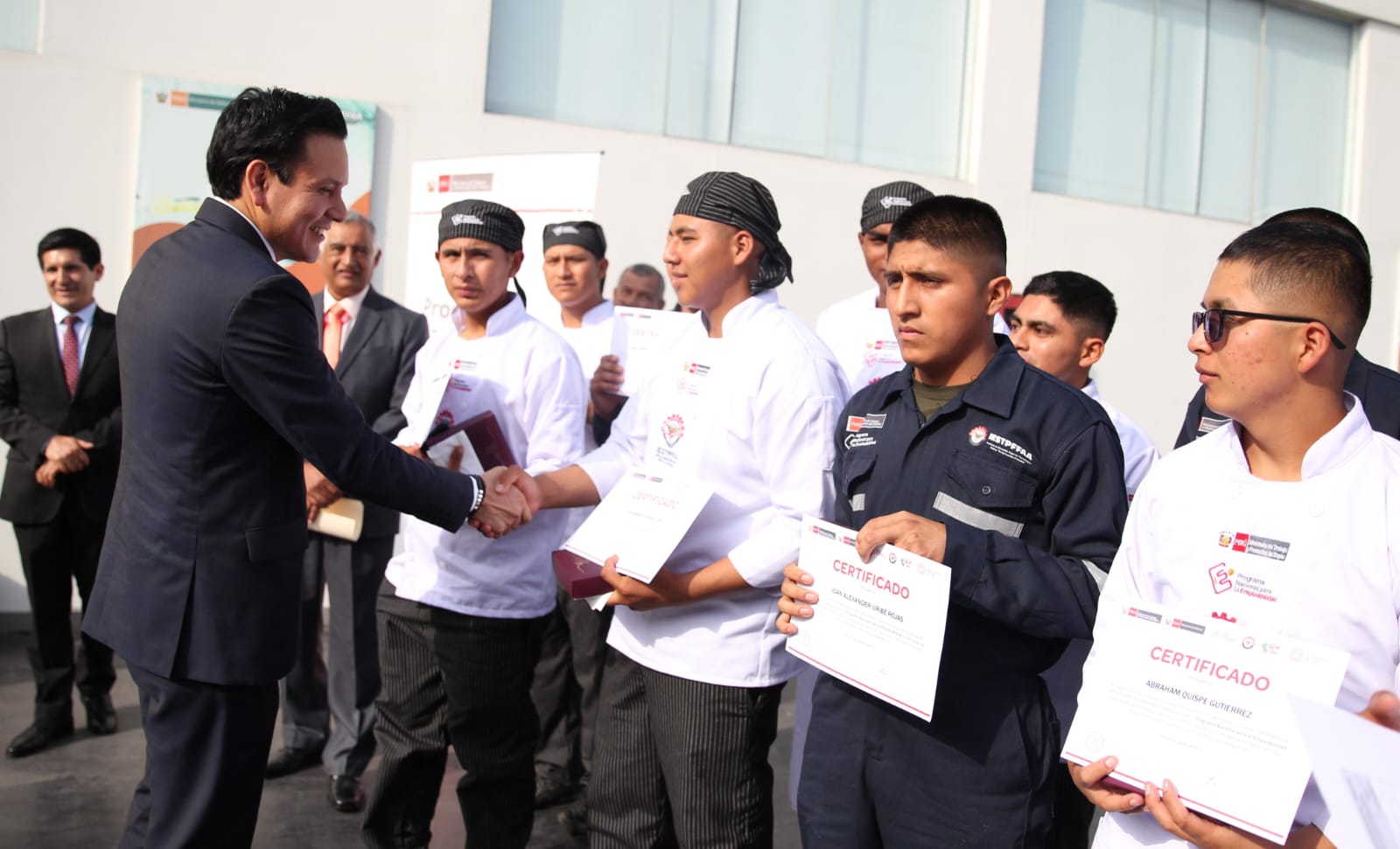Capacitación en FFAA