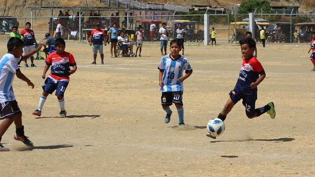Campeonato creciendo con el fútbol en Canoas de Punta Sal promueve la formación de menores